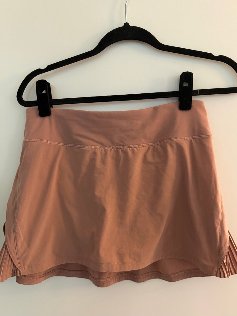 lululemon athletica pleated-side mini skirt in dusty rose